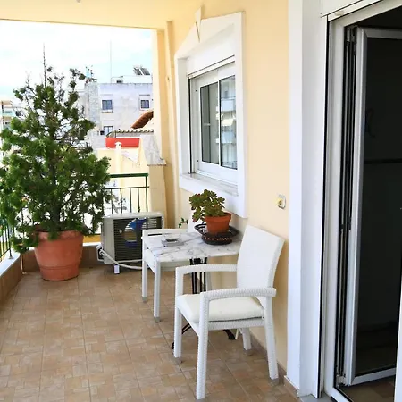 With Marina View Apartment