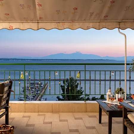 Apartment With Marina View Thessaloniki