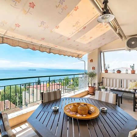 With Marina View Apartment