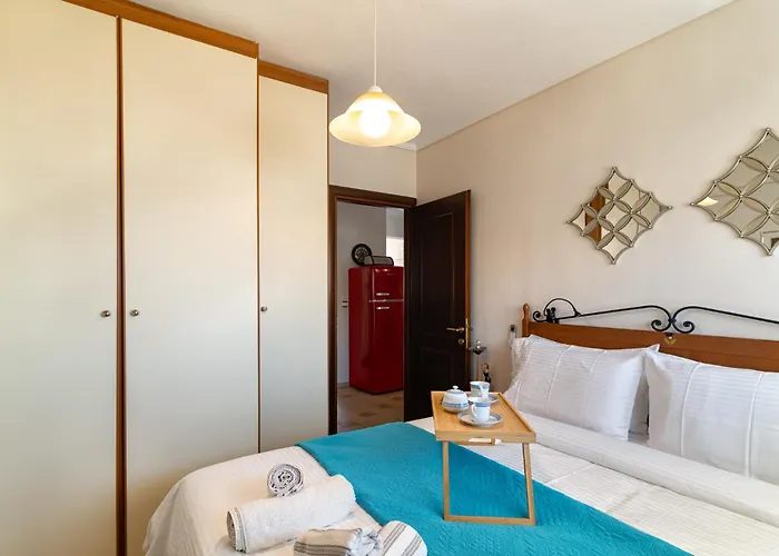 Apartment With Marina View
